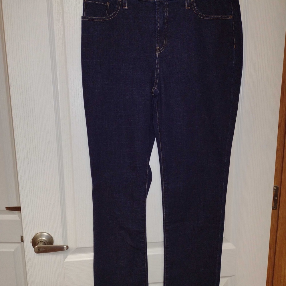 Chico’s So Slimming Girlfriend Straight Leg Jeans